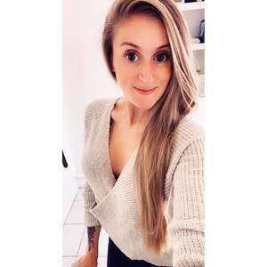 Meet your Posher, Karine